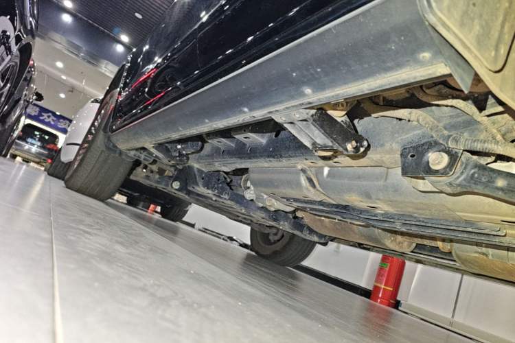 Used Tank 500 New Energy 2024 Hi4-T Left Side Sill
