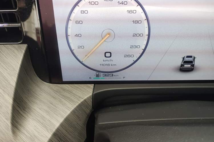 Used Tank 500 New Energy 2024 Hi4-T Black Warrior Edition Odometer Close Up