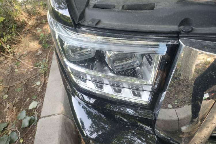 Used Tank 500 New Energy 2024 Hi4-T Right Front Headlight