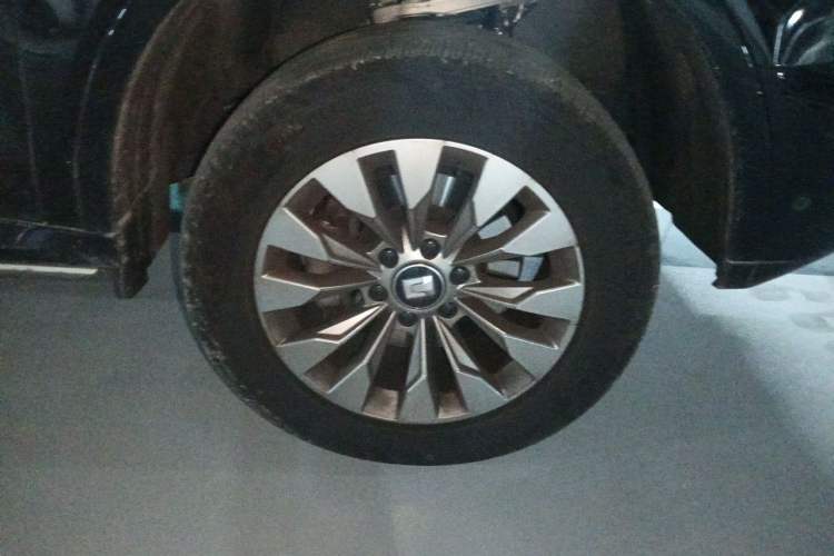 Used Tank 500 New Energy 2024 Hi4-T Right Front Wheel Hub