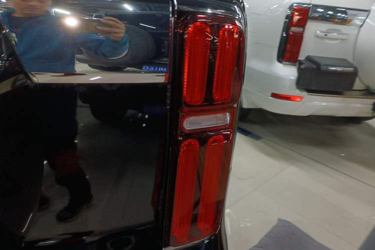 Used Tank 500 New Energy 2024 Hi4-T Right Rear Taillight