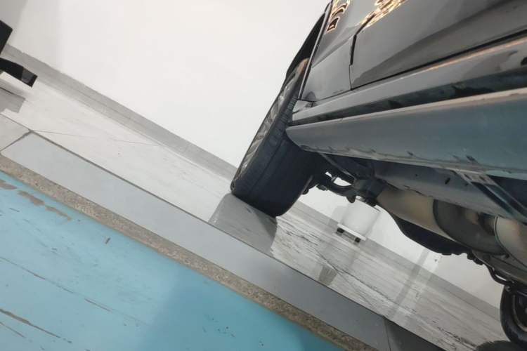 Used Tank 500 New Energy 2024 Hi4-T Right Side Sill