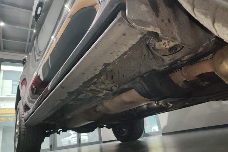 Used Tank 500 New Energy 2024 Hi4-T Right Side Sill