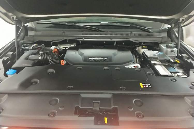 Used Tank 500 New Energy 2024 Hi4-T Engine Bay