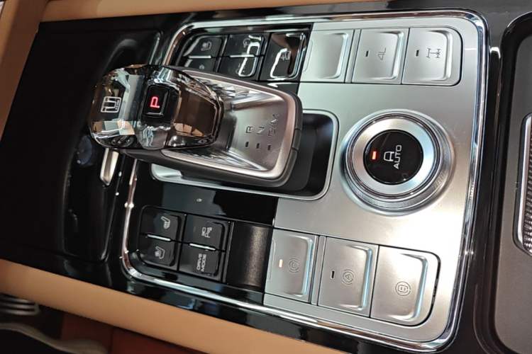 Used Tank 500 New Energy 2024 Hi4-T Gear Lever