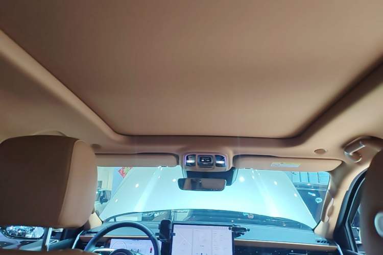 Used Tank 500 New Energy 2024 Hi4-T Headliner