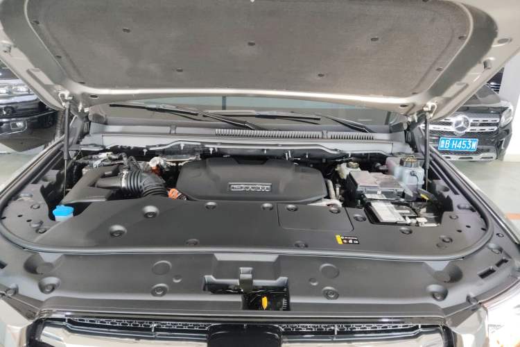 Used Tank 500 New Energy 2024 Hi4-T Engine Bay