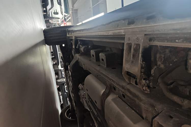 Used Tank 500 New Energy 2024 Hi4-T Left Side Sill