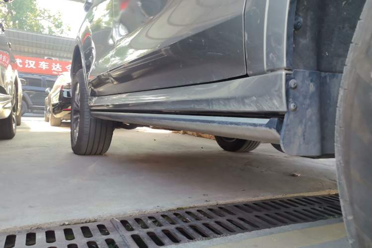 Used Tank 500 New Energy 2024 Hi4-T Right Side Sill