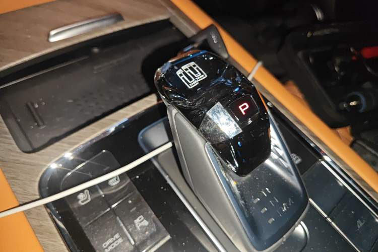 Used Tank 500 New Energy 2024 Hi4-T Gear Lever