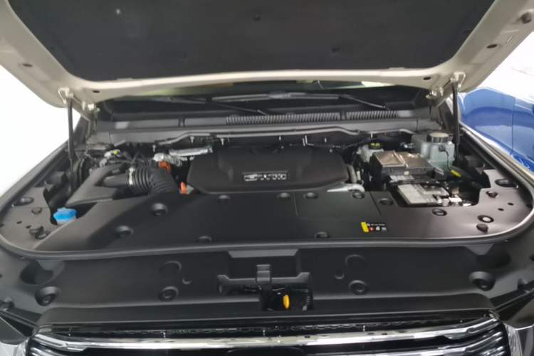 Used Tank 500 New Energy 2024 Hi4-T Engine Bay