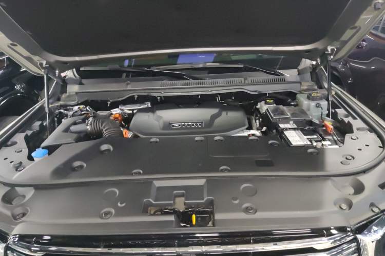 Used Tank 500 New Energy 2024 Hi4-T Engine Bay