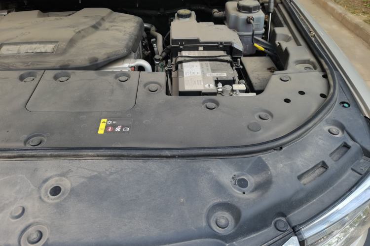 Used Tank 500 New Energy 2024 Hi4-T Engine Bay Left
