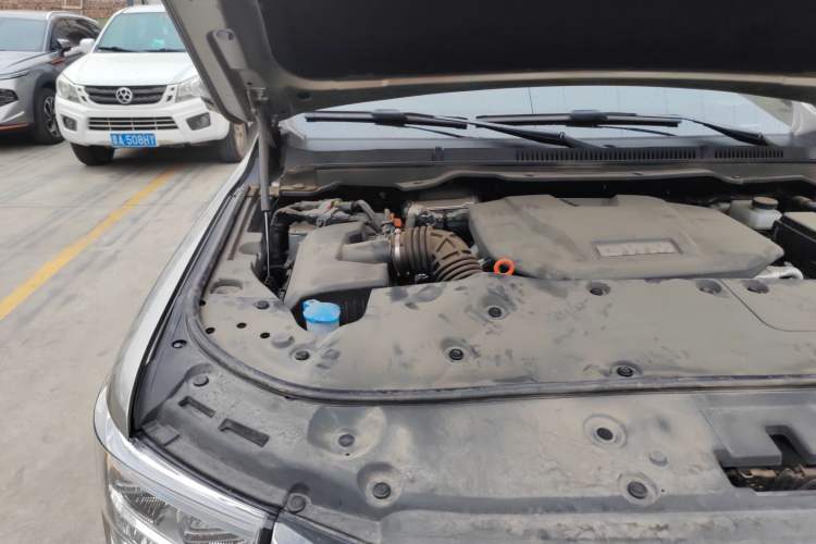 Used Tank 500 New Energy 2024 Hi4-T Engine Bay Right