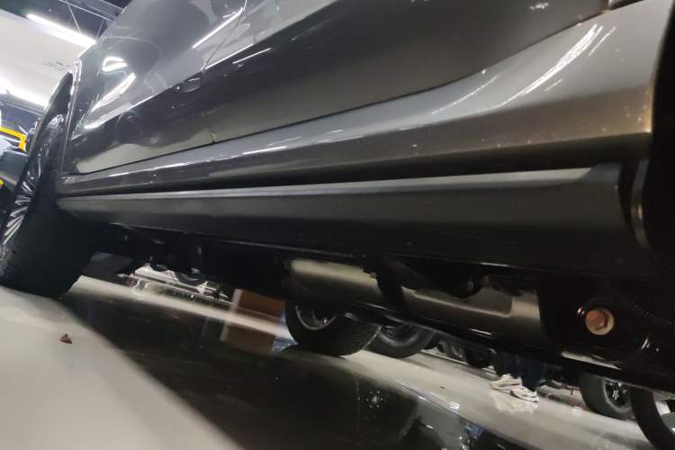 Used Tank 500 New Energy 2024 Hi4-T Left Side Sill