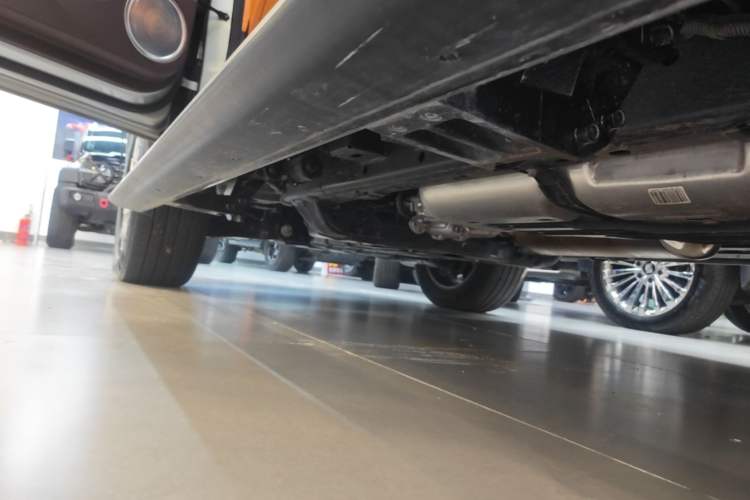Used Tank 500 New Energy 2024 Hi4-T Left Side Sill