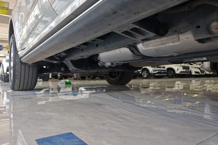 Used Tank 500 New Energy 2024 Hi4-T Left Side Sill