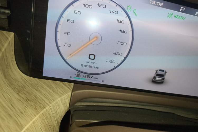Used Tank 500 New Energy 2024 Hi4-T Odometer Close Up