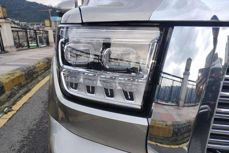Used Tank 500 New Energy 2024 Hi4-T Right Front Headlight