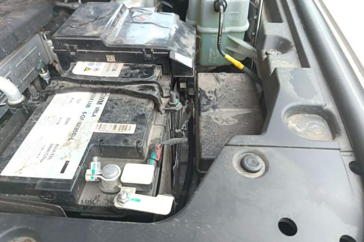 Used Tank 500 New Energy 2024 Hi4-T Engine Bay Left