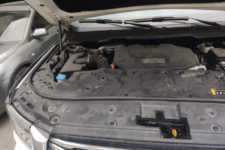 Used Tank 500 New Energy 2024 Hi4-T Engine Bay Right