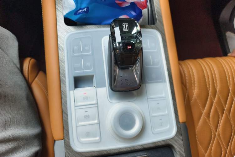 Used Tank 500 New Energy 2024 Hi4-T Gear Lever