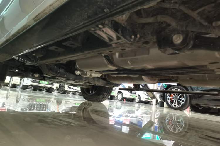 Used Tank 500 New Energy 2024 Hi4-T Left Side Sill