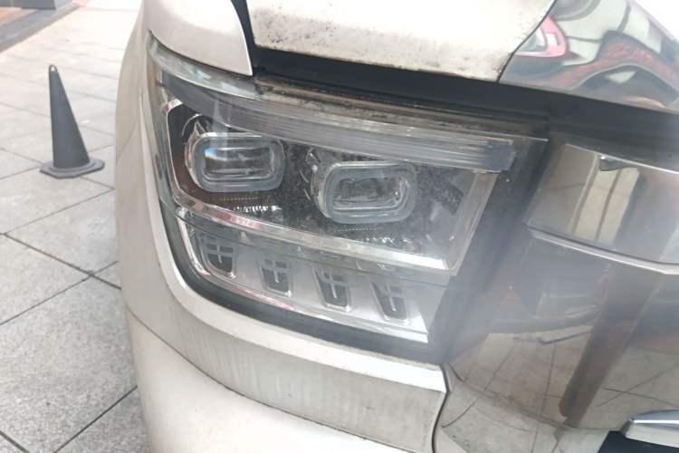 Used Tank 500 New Energy 2024 Hi4-T Right Front Headlight
