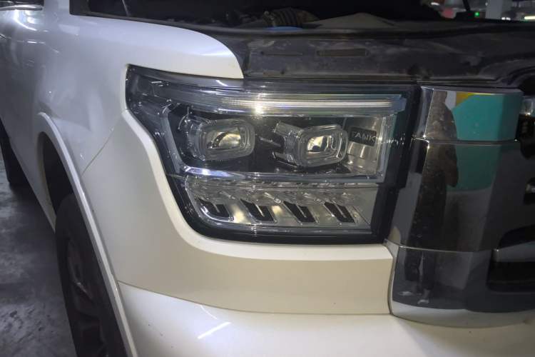 Used Tank 500 New Energy 2024 Hi4-T Right Front Headlight
