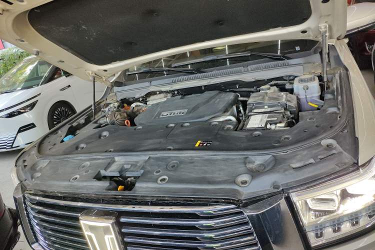 Used Tank 500 New Energy 2024 Hi4-T Engine Bay