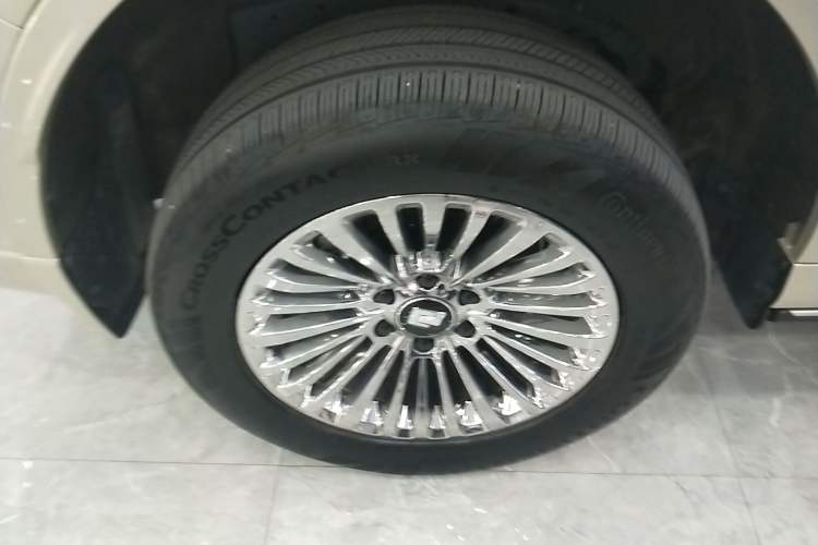 Used Tank 500 New Energy 2024 Hi4-T Right Rear Wheel Hub