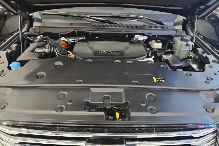Used Tank 500 New Energy 2025 Hi4-Z Engine Bay