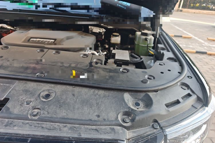 Used Tank 500 New Energy 2025 Hi4-Z Engine Bay Left
