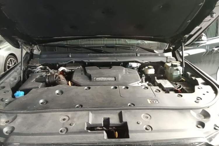 Used Tank 500 New Energy 2025 Hi4-Z Engine Bay