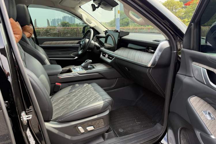 Used Tank 500 New Energy 2025 Hi4-Z Interior 7