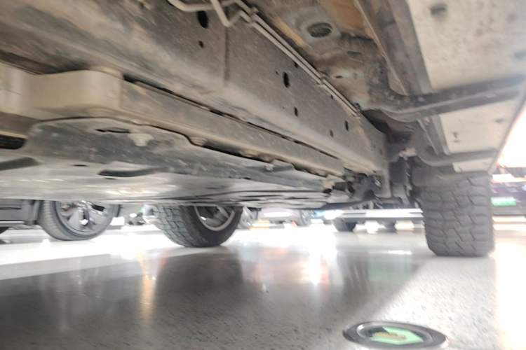 Used Tank 500 New Energy 2025 Hi4-Z Left Side Sill