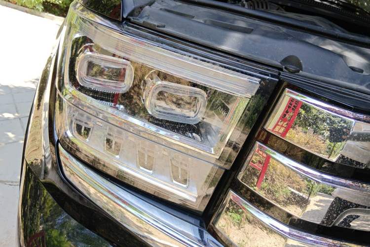 Used Tank 500 New Energy 2025 Hi4-Z Right Front Headlight