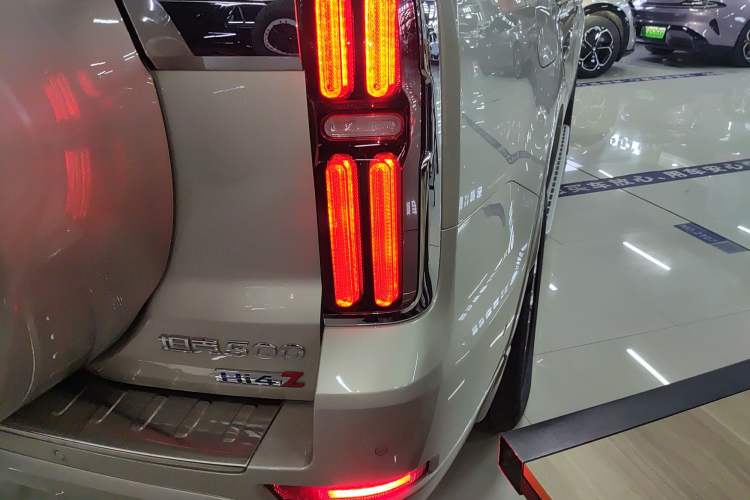 Used Tank 500 New Energy 2025 Hi4-Z Right Rear Taillight