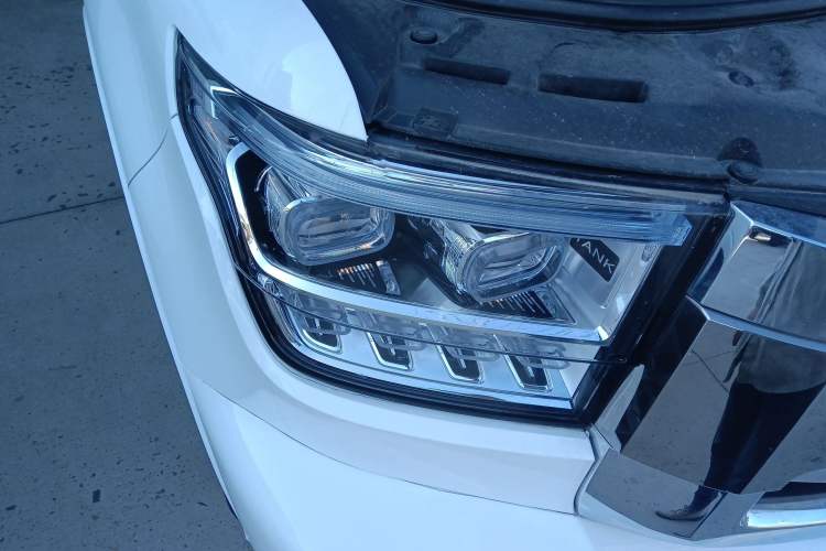 Used Tank 500 New Energy 2025 Hi4-Z Right Front Headlight