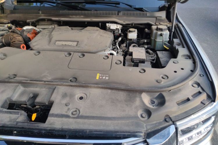 Used Tank 500 New Energy 2025 Hi4-Z Engine Bay Left
