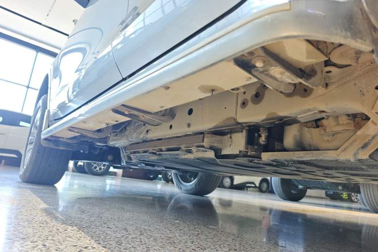 Used Tank 500 New Energy 2025 Hi4-Z Left Side Sill