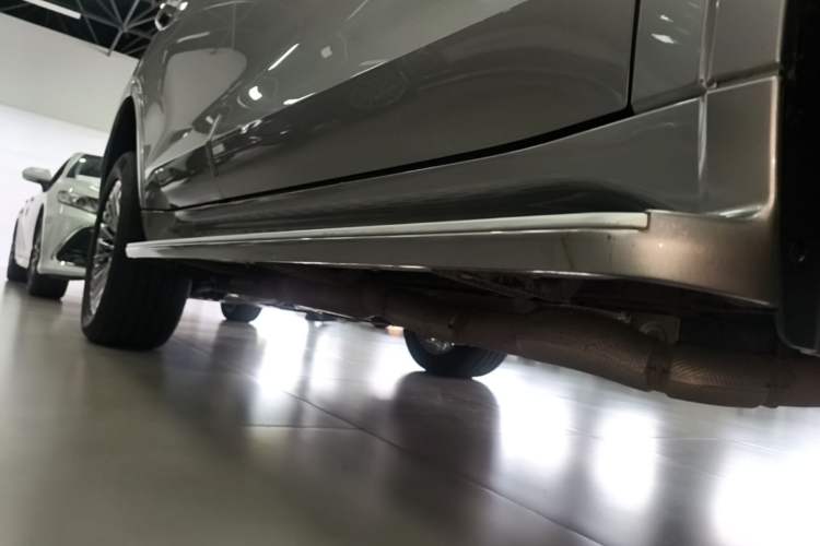 Used Tank 500 New Energy 2025 Hi4-Z Right Side Sill