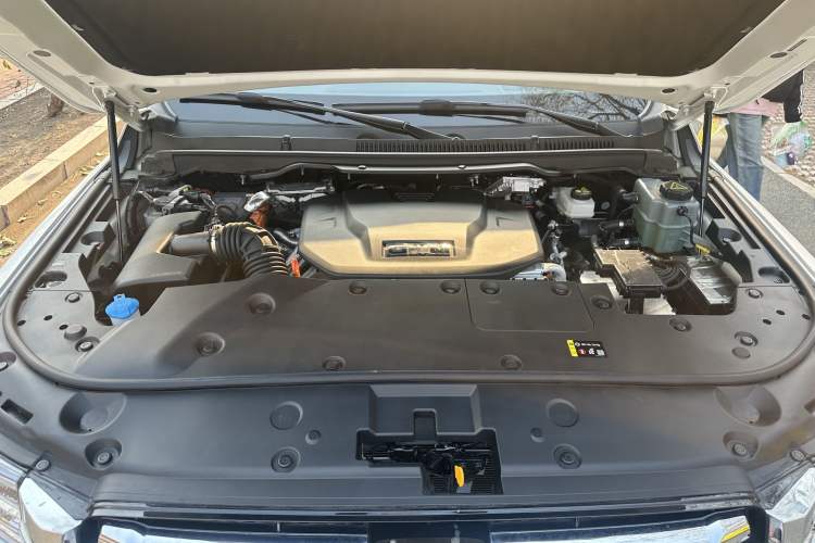 Used Tank 500 New Energy 2025 Hi4-Z Engine Bay