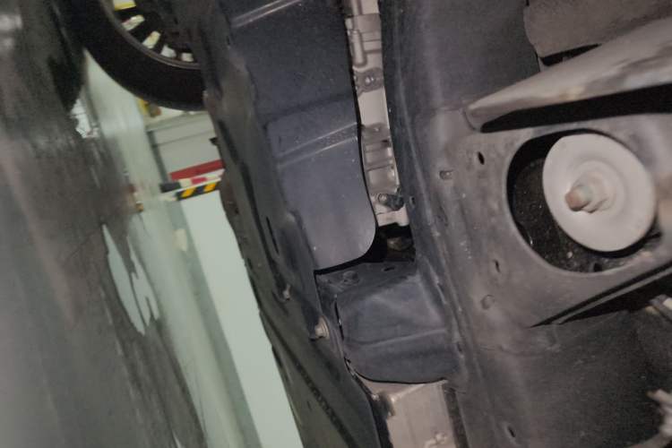 Used Tank 500 New Energy 2025 Hi4-Z Chassis Front Left