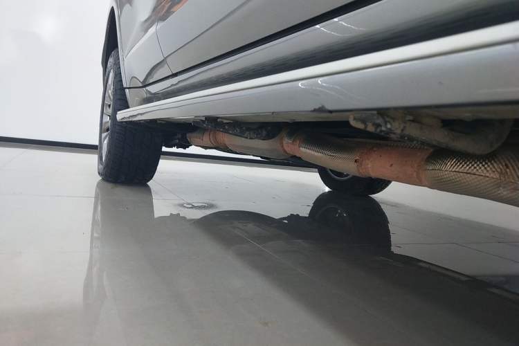 Used Tank 500 New Energy 2025 Hi4-Z Right Side Sill