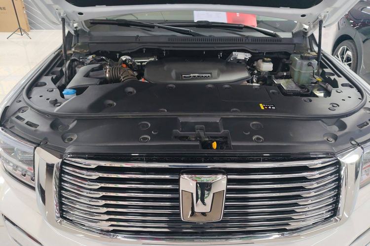 Used Tank 500 New Energy 2025 Hi4-Z Engine Bay