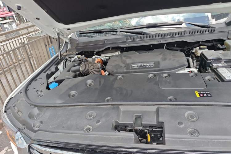 Used Tank 500 New Energy 2025 Hi4-Z Engine Bay Right