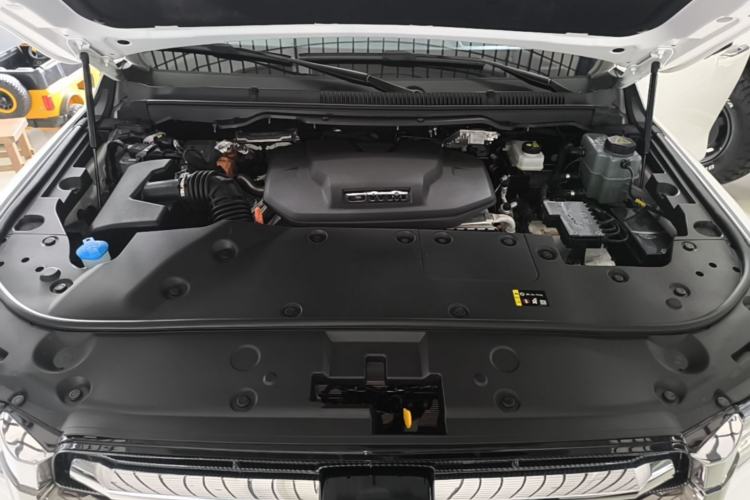 Used Tank 500 New Energy 2025 Hi4-Z Engine Bay