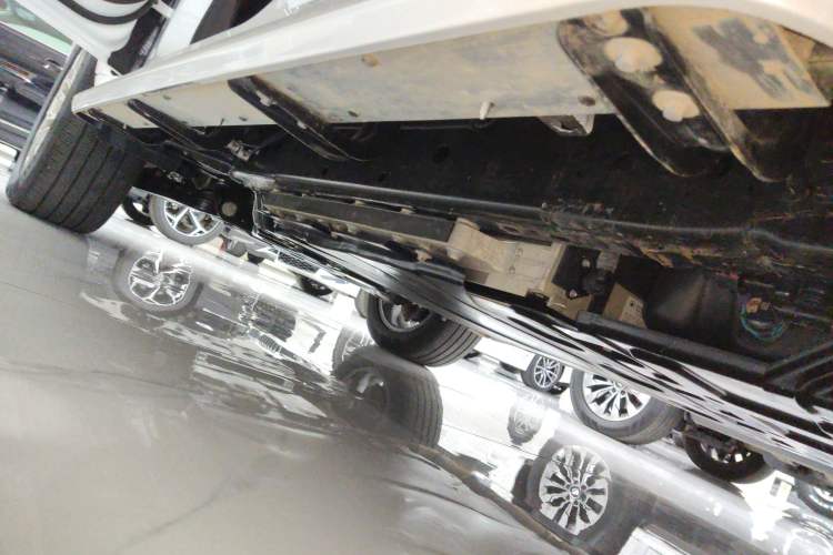 Used Tank 500 New Energy 2025 Hi4-Z Left Side Sill