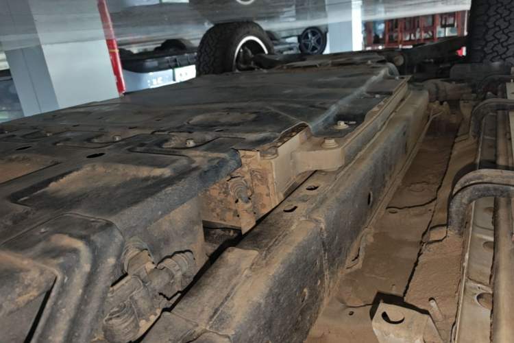Used Tank 500 New Energy 2025 Hi4-Z Left Side Sill